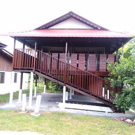 Rumah Kurnia Kangar Ngoại thất bức ảnh